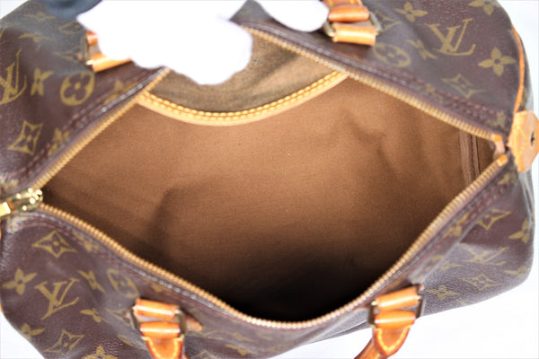 LOUIS VUITTON Monogram Canvas Speedy 30